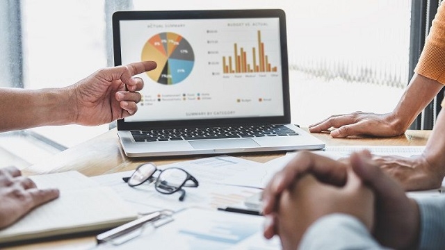 10 ویژگی مهم مدیر مالی موفق | وظایف مدیر مالی